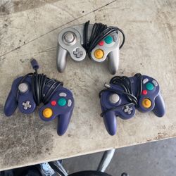 Game Cube Controllers 