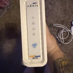 Arris Surfboard Router 