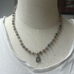 Multicolor Stones Pendant Necklace 