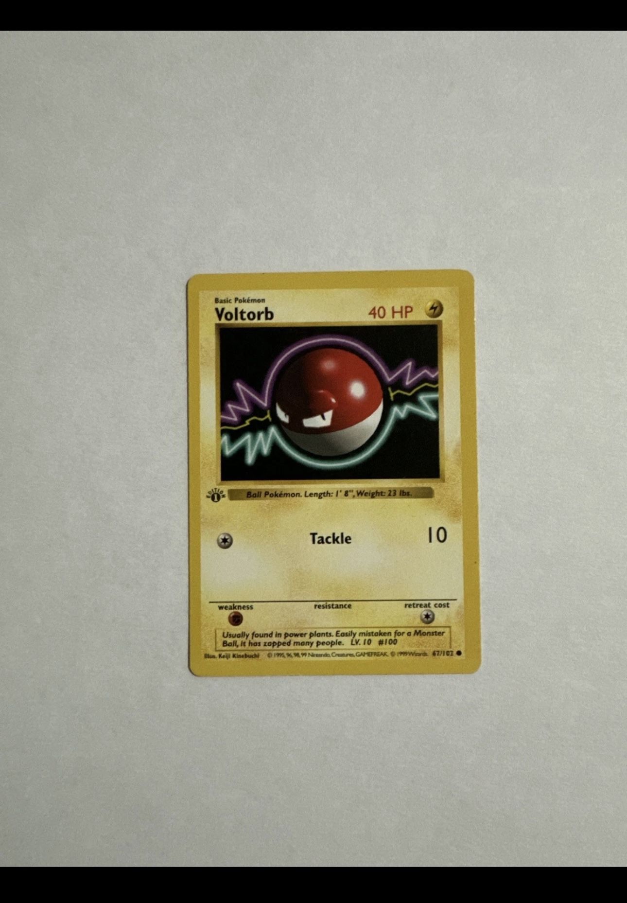 Pokemon Voltorb 67/102 1st Edition Shadowless Base Set Card Pokemon Voltorb 67/102 1st Edition Shadowless Base Set Card