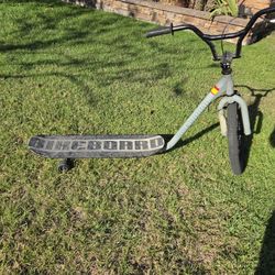BIKE BOARD. SKATEBOARD SCOOTER