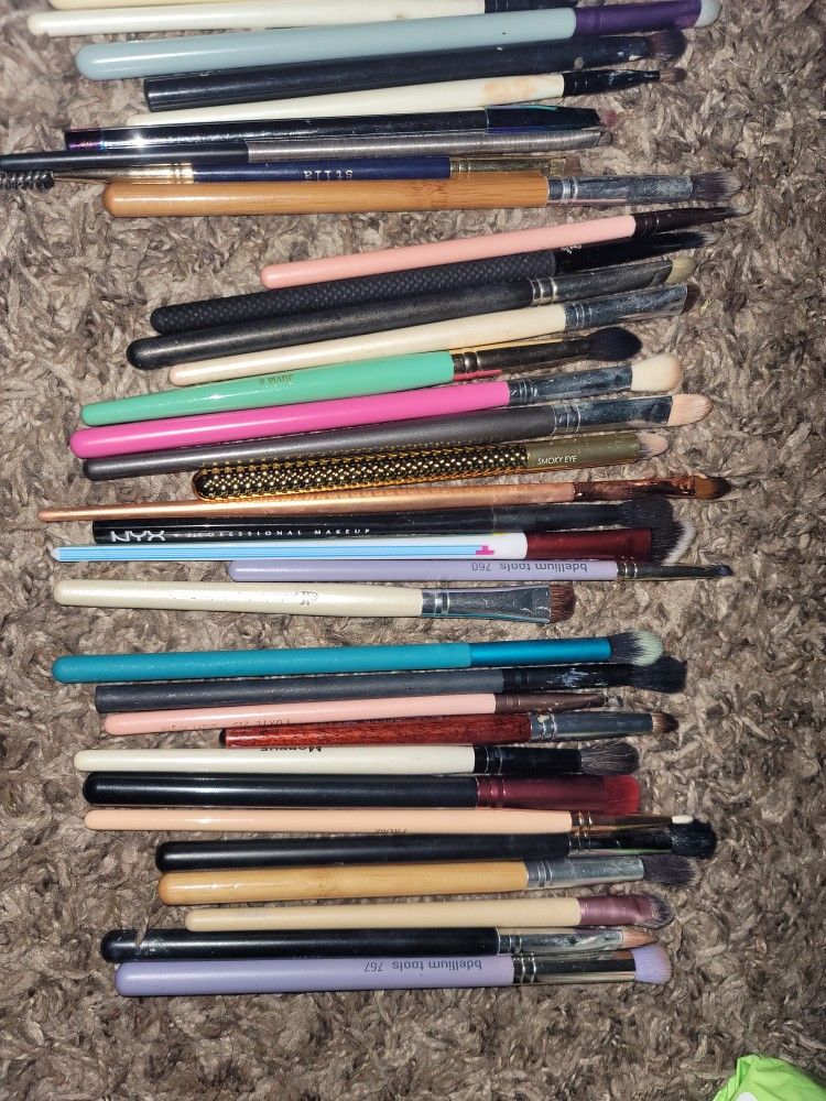Makeup Brushes