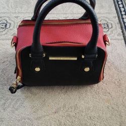 Steve Madden purse red and black