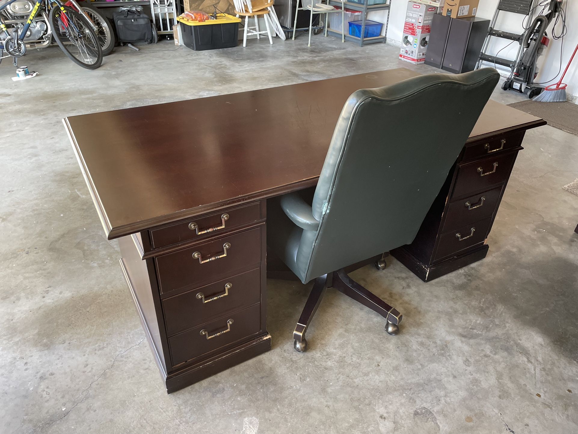 Complete Steelcase Office Furniture Set Available For FREE