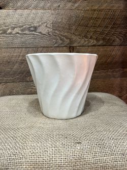 Bauer Pottery Ivory Off White Vase Plant Pot Ceramic MCM Swirl Wave Vintage USA Thumbnail