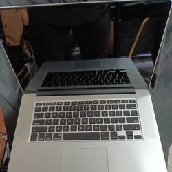 Apple MacBook Pro "Core i7" 1 T Of Storage