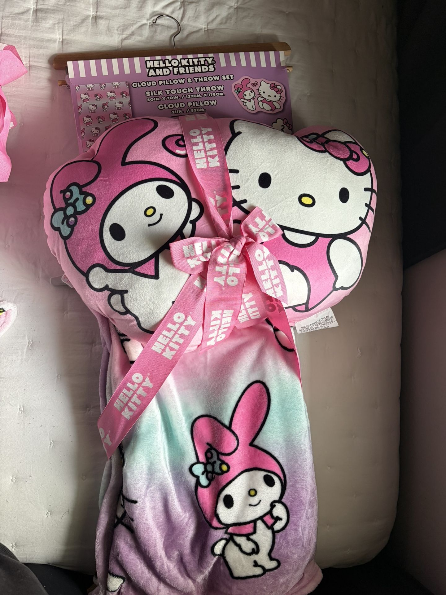 Hello Kitty Blanket & Pillow