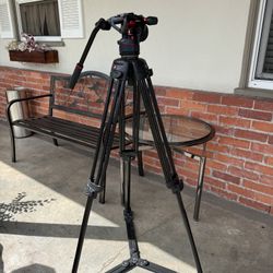 Manfrotto 546B Tripod w/ Nitrotech  