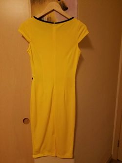 Slim yellow dress