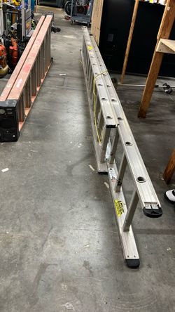 22 Foot Extension Ladder 