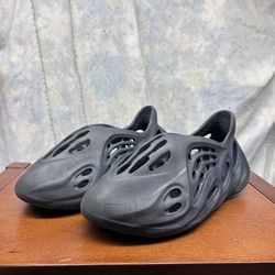 Yeezy Foam Rnnr Mineral Blue