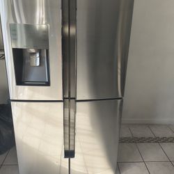 Samsung 4-Door Refrigerator 