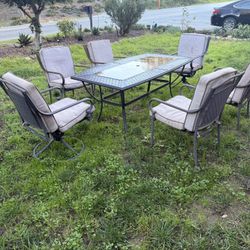 Patio Table w/ 6 chairs