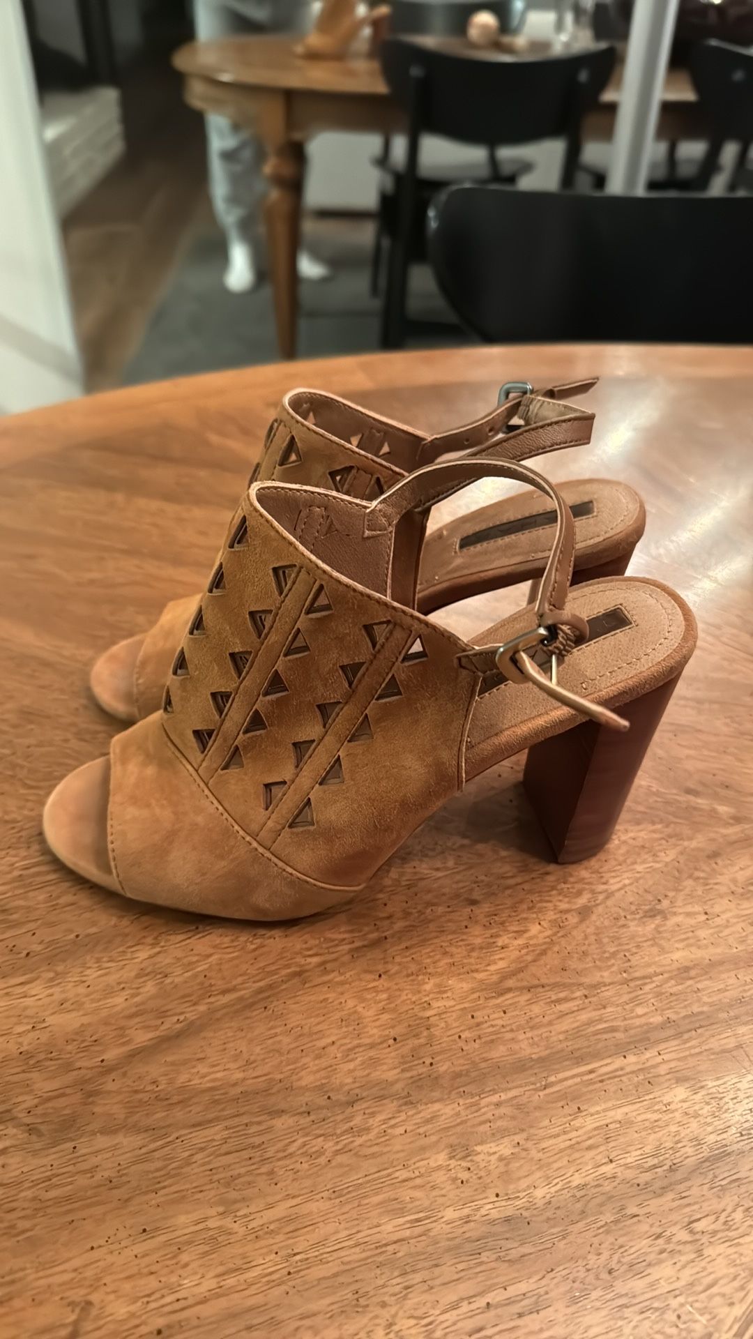 Tahari Heels