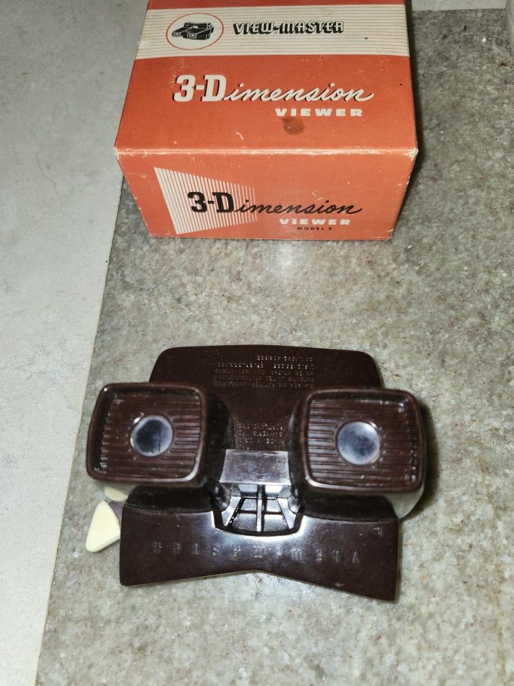 That's only $2.50/reel (they go for $20 - $25 ea. on eBay) & free view master, paperwork & orig box.
All lowballers ignored
Glad to demo