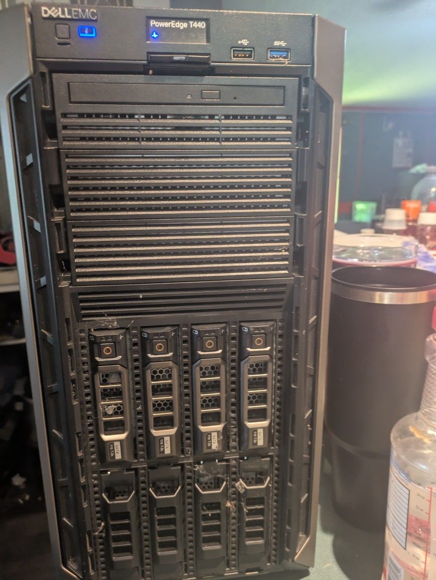 Dell Poweredge T440