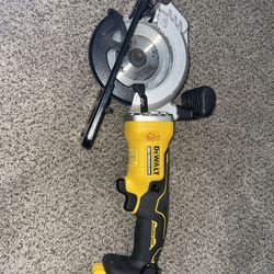 Dewalt Mini Hand Held Saw 