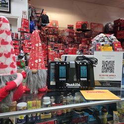 Makita 18v Rapid Dual Port Charger With USB Port, Financing Available 