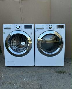 LG Washer And Gas Dryer