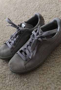 Gray Pumas size 7