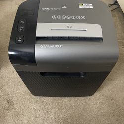 Royal 1630mc Paper and CD Shredder Machine 