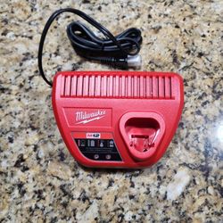 Milwaukee M12 Battery Charger
