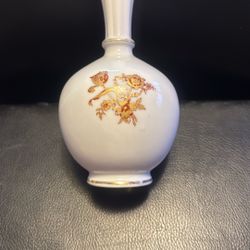 VINTAGE ROYAL KENDALL CHINA WHITE FINE PORCELAIN GOLD ACCENT ROSE TRIM VASE!