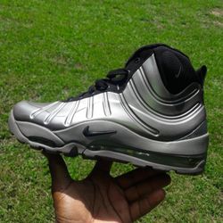 ** NIKE AIR BAKIN POSITE METALLIC PEWTER SNEAKERS** SIZE 9 