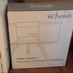 Furesh Brand Little Dipper Dog Bath Tub and Wash Station for Small and Medium-sized Dogs