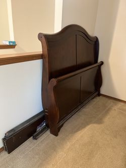 Queen Size Full Wooden Bed frame