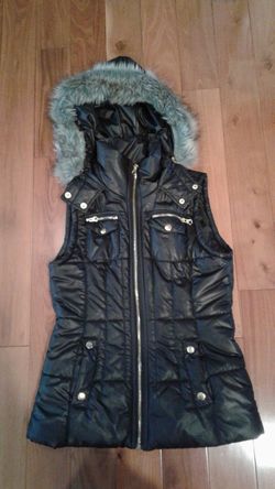 J.J. Basics puffer vest in XS