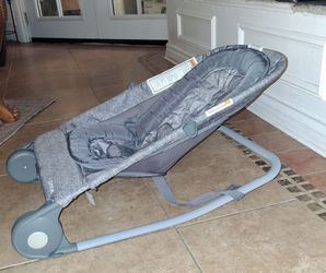 Baby bouncer