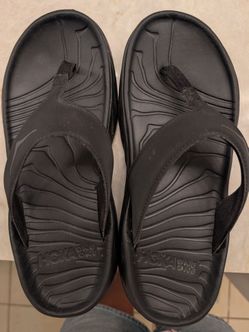Hoka One One Ora Recovery Flip Sandals  Women's 9
