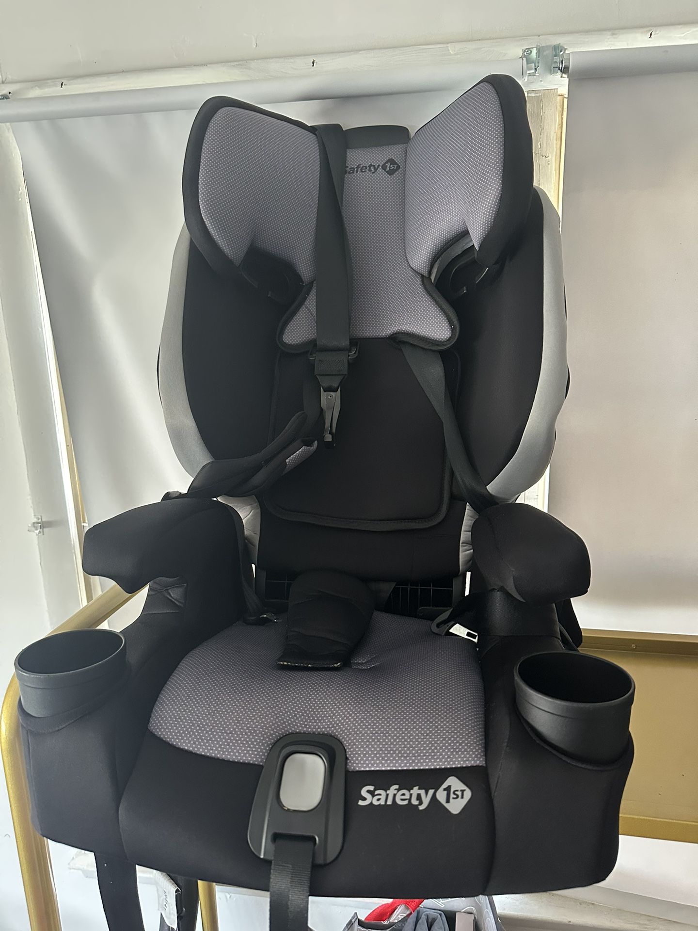 Safety 1st Grand 2-in-1 Booster Car Seat