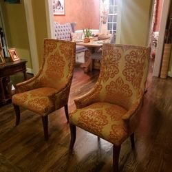 Beautiful Chairs for your home or office!Like New!