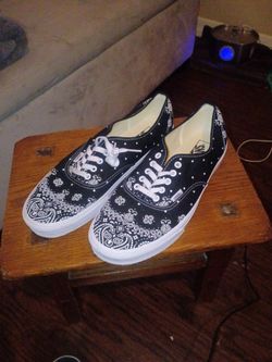 Vans low top size 13