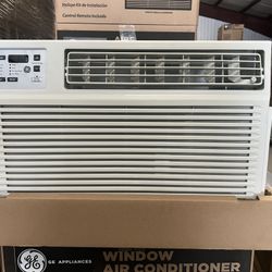 8000 BTU Window AC & Heat 