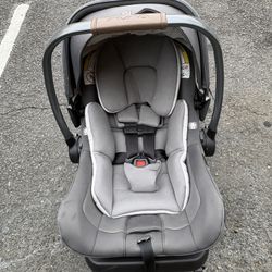 Nuna Infant Car seat 