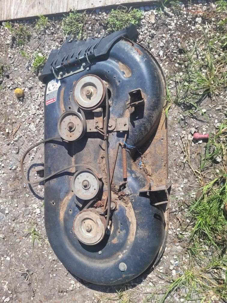((READ AD))((42" deck troybilt,yardmachine,Bolens,2005 LT--cubcadet,2014 craftsman)) Riding Mower