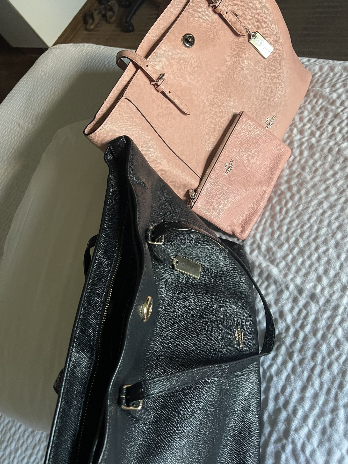 FOR SALE: Authentic COACH Leather Tote Bags + Wristlet – Bundle Deal!