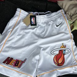 Miami Heat Shorts Size XL 