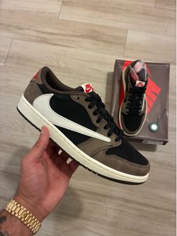 TRAVIS SCOTT JORDAN 1 MOCHA RETRO LOW OG SP SIZE 9  CQ4277-001