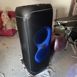 JBL Partybox 710