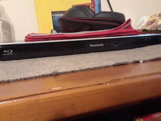Blue-ray disc player with hdmi cabel