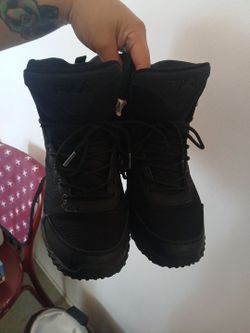 Fila chastizer boots