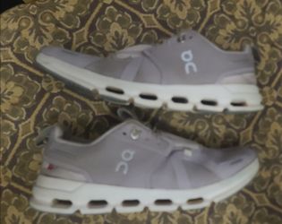 On shoes size  Y 4.5  OR womens 6