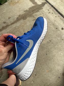 Women’s Nike size 9
