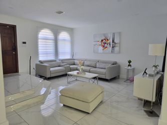 Sectional Ava gray Lt ( city furniture)