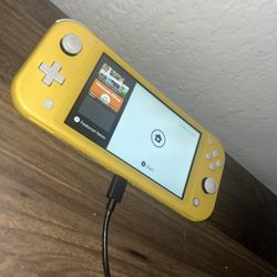 Nintendo Switch Lite (used) 