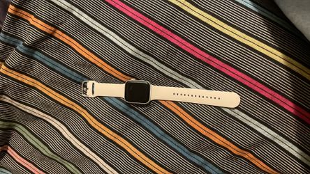 Apple Watch Nike has 44mm  A2354